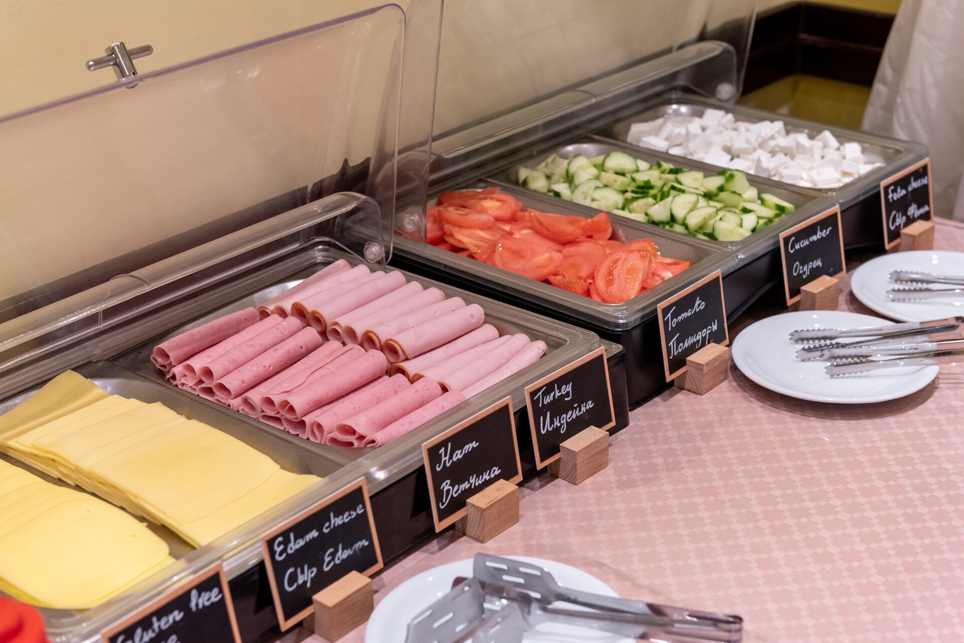 daily buffet breakfast for a fee