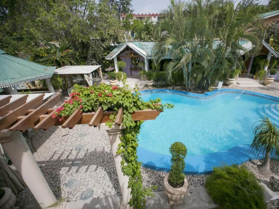Outdoor pool, sun loungers