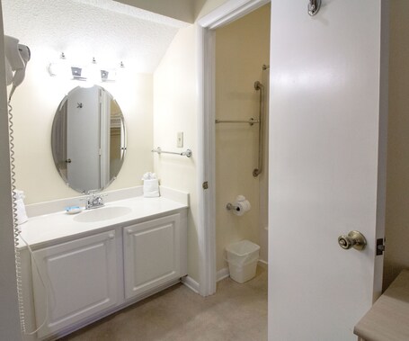 Deercreek Townhomes - Image 17