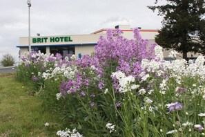 Exterior - Brit Hotel Montargis (Mormant-sur-Vernisson)