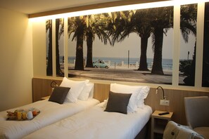 Classic Twin Room | Premium bedding, pillowtop beds, desk, soundproofing - Brit Hotel Montargis (Mormant-sur-Vernisson)