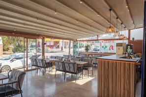 Bar (di properti)