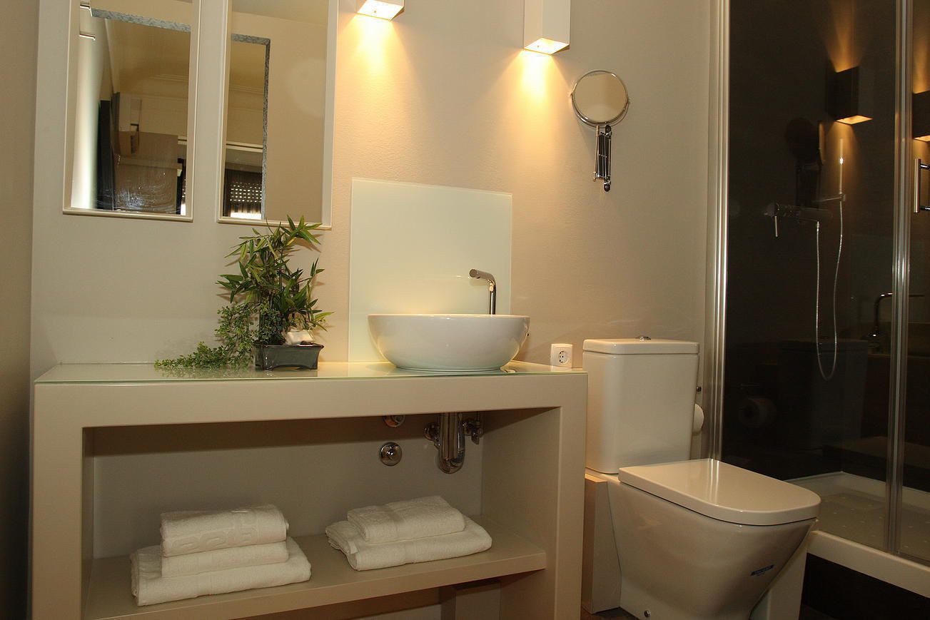 Photo - Castilho House