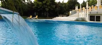 Howard Johnson by Wyndham Plaza Hotel Mayorazgo