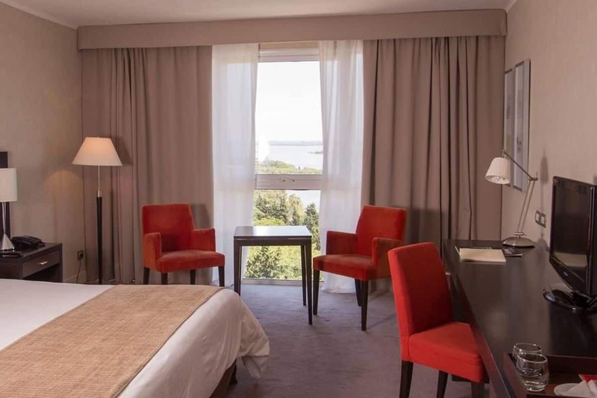 Coffres-forts dans les chambres, chambres insonorisées, Wi-Fi gratuit