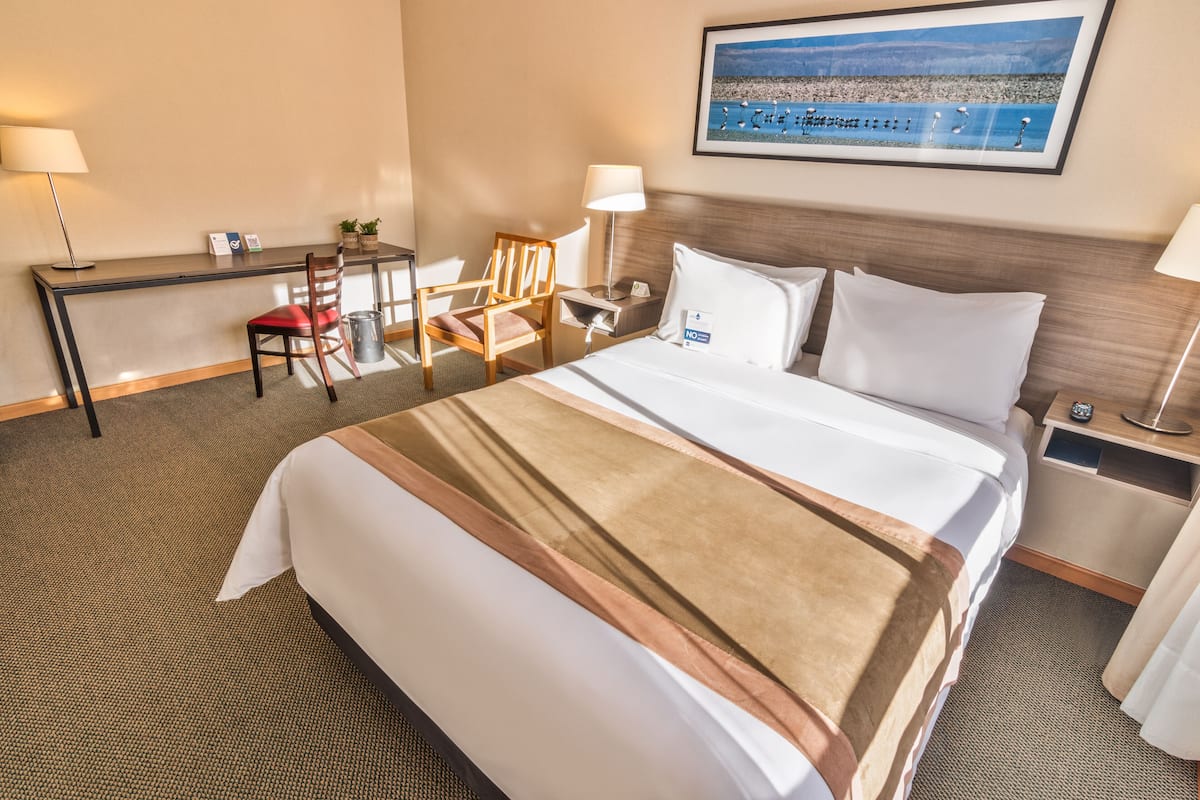 standard studio | 1 bedroom, in-room safe, desk, blackout curtains