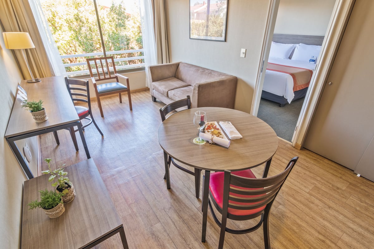 junior suite | private kitchenette | mini-fridge, microwave, electric kettle