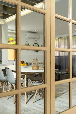 Apartamento luxo | Sala de estar | TV