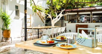 Lefka Hotel, Apartments & Studios