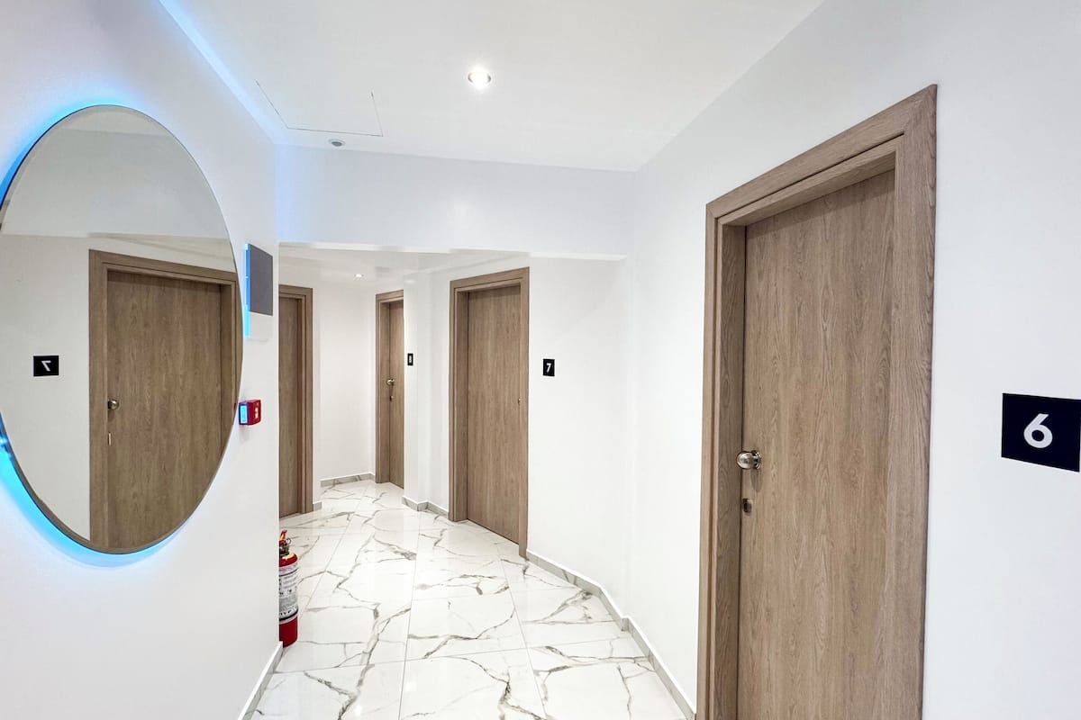 Double or Twin Room, City View | Floor plan