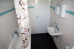Deep soaking bathtub - Star Hotel (Rhodes)