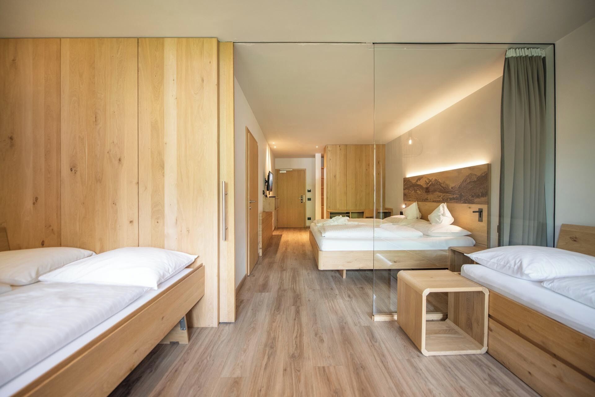 minibar, in-room safe, desk, laptop workspace