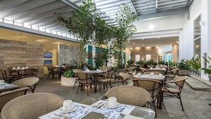 Restaurant - Pop Art Hotel CLC Mamonal Cartagena (Cartagena)
