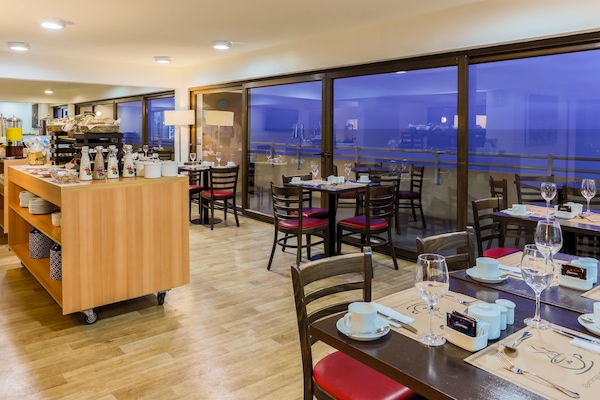 Tägliches inbegriffenes Frühstücksbuffet