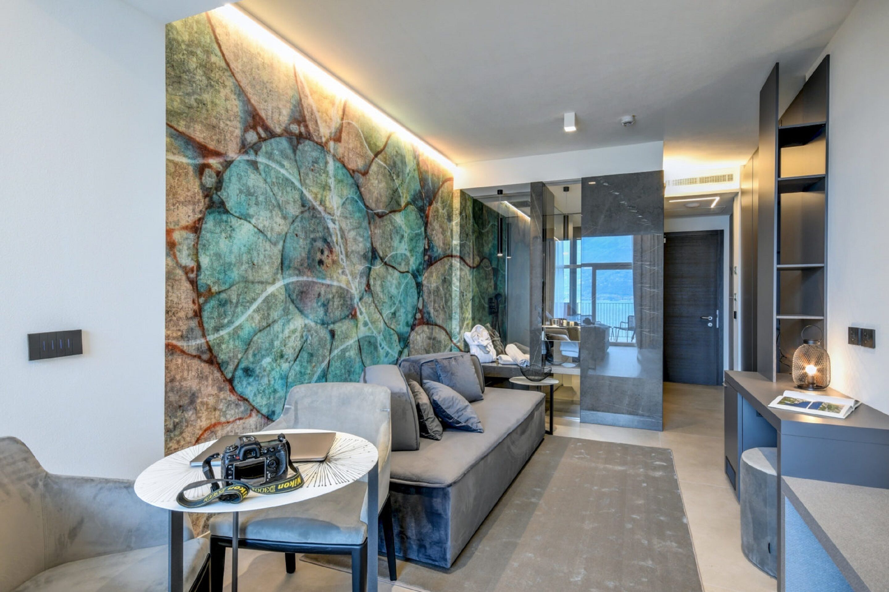 suite, lake view | living area | 42-inch flat-screen tv with digital channels, tv