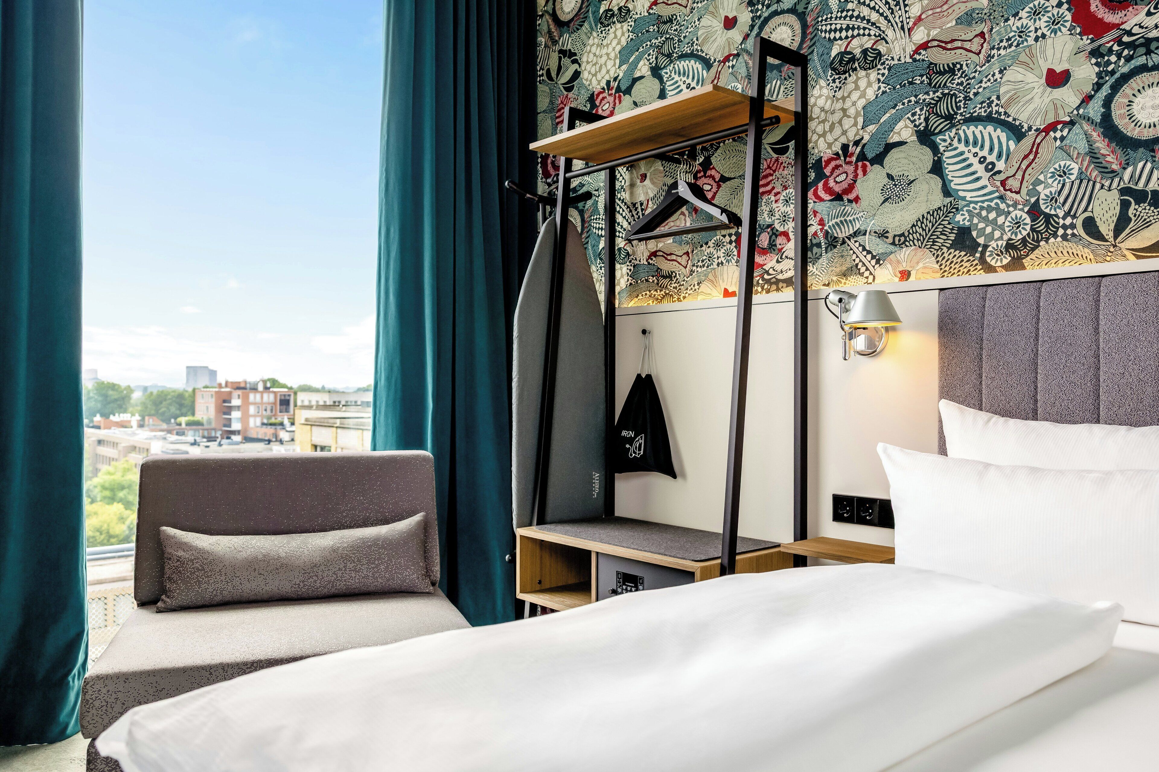 Room, 1 King Bed (Special One)