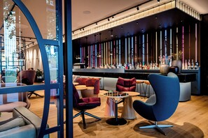 Lobby lounge - Motel One Amsterdam (Amsterdam)