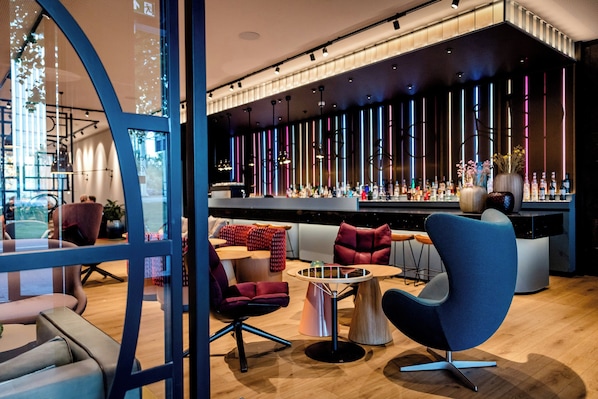 Lobby lounge - Motel One Amsterdam (Amsterdam)