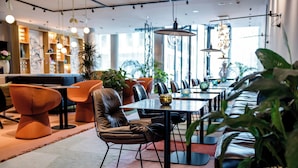Unclassified image, 3 of 84, button - Motel One Amsterdam (Amsterdam)