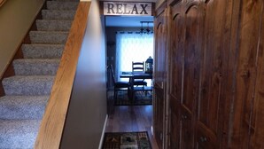 House, 2 Bedrooms | 2 bedrooms, iron/ironing board, individually decorated - Farmstead House (Galena)