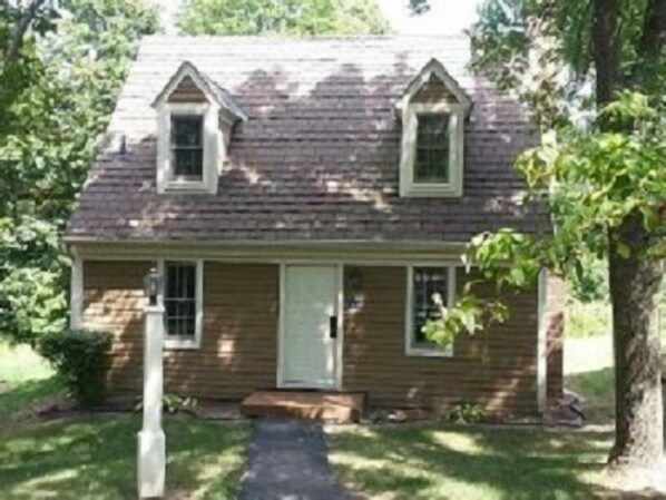 Exterior - House on Settler Lane (Galena)