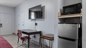 Cofres nos quartos, ferros/tábuas de passar roupa, Wi-Fi de cortesia