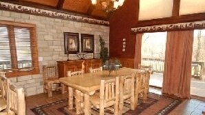 In-room dining - Moose Tracks Lodge (Galena)
