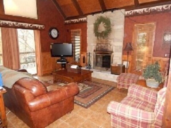 House, 3 Bedrooms (Loft Futons) | Living room