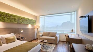 Superior Room, 1 Double Bed | Premium bedding, minibar, in-room safe, desk