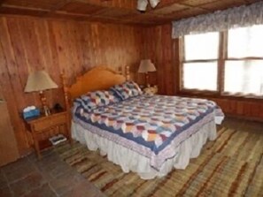 Casa, 4 habitaciones | 1 dormitorio y escritorio