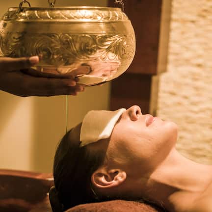 Couples treatment rooms, body treatments, aromatherapy, body wraps