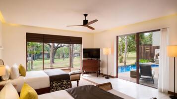Premium bedding, minibar, in-room safe, desk