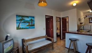 32-inch LED TV with cable channels - Apart Hotel Casa Grande (Natal)