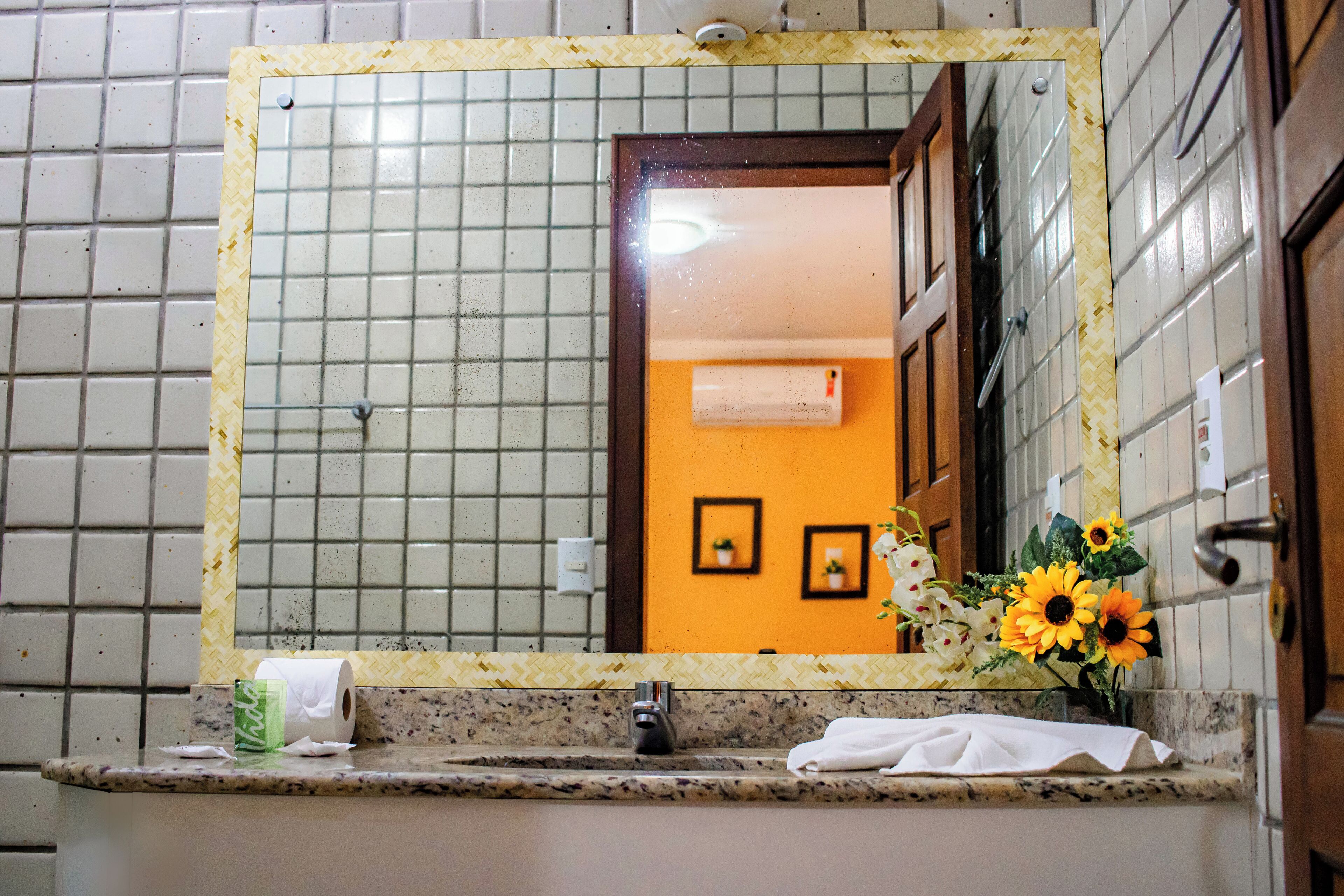 single room, ocean view | bathroom | shower, free toiletries, towels