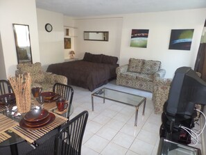 Studio | Literie de qualité supérieure, Wi-Fi gratuit