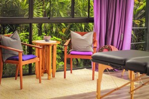 Aromatherapy, hot stone massages, facials, 1 treatment room - Hotel Isla Verde (Boquete)