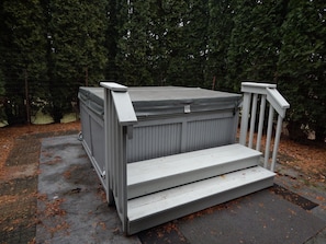 Outdoor spabad