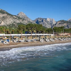 Playa privada, camas de playa gratuitas, camastros y sombrillas