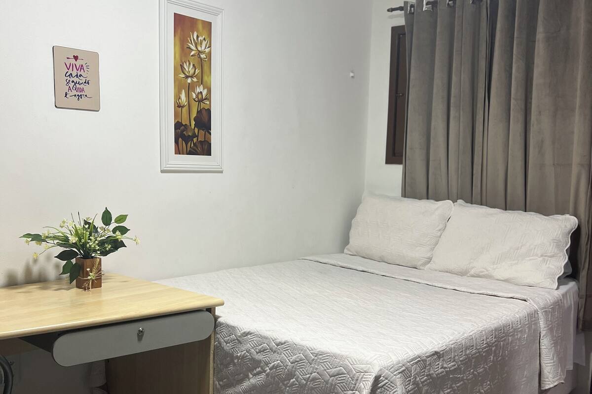 Standard Suite | Minibar, desk, WiFi (free), individually decorated