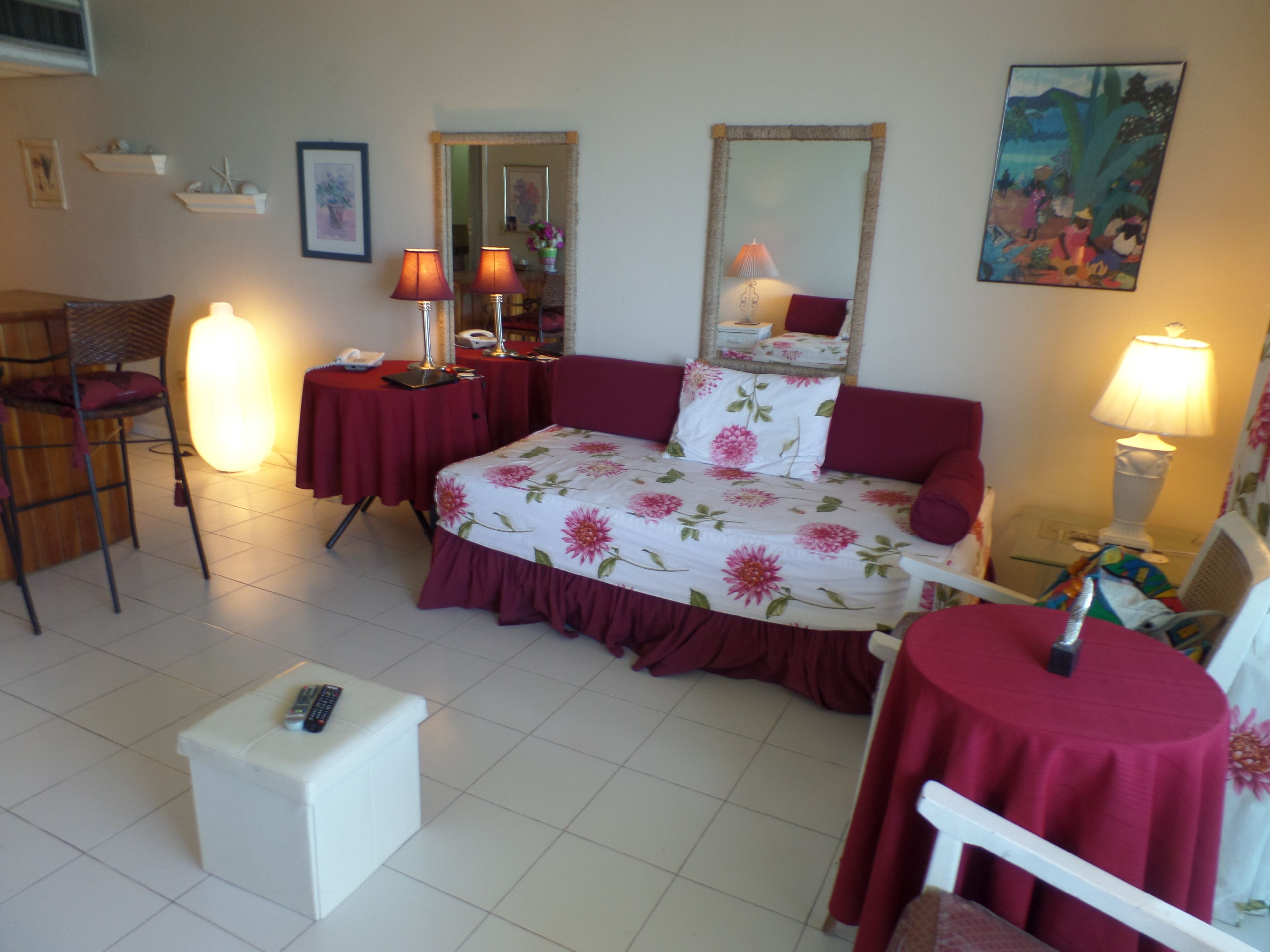 studio | wifi, bed sheets