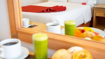 Habitación ejecutiva, 2 camas matrimoniales | Sábanas de algodón egipcio, ropa de cama de alta calidad y edredón