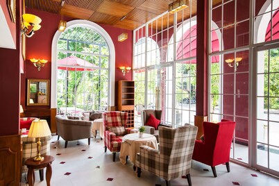 Hotel L Odeon Phu My Hung