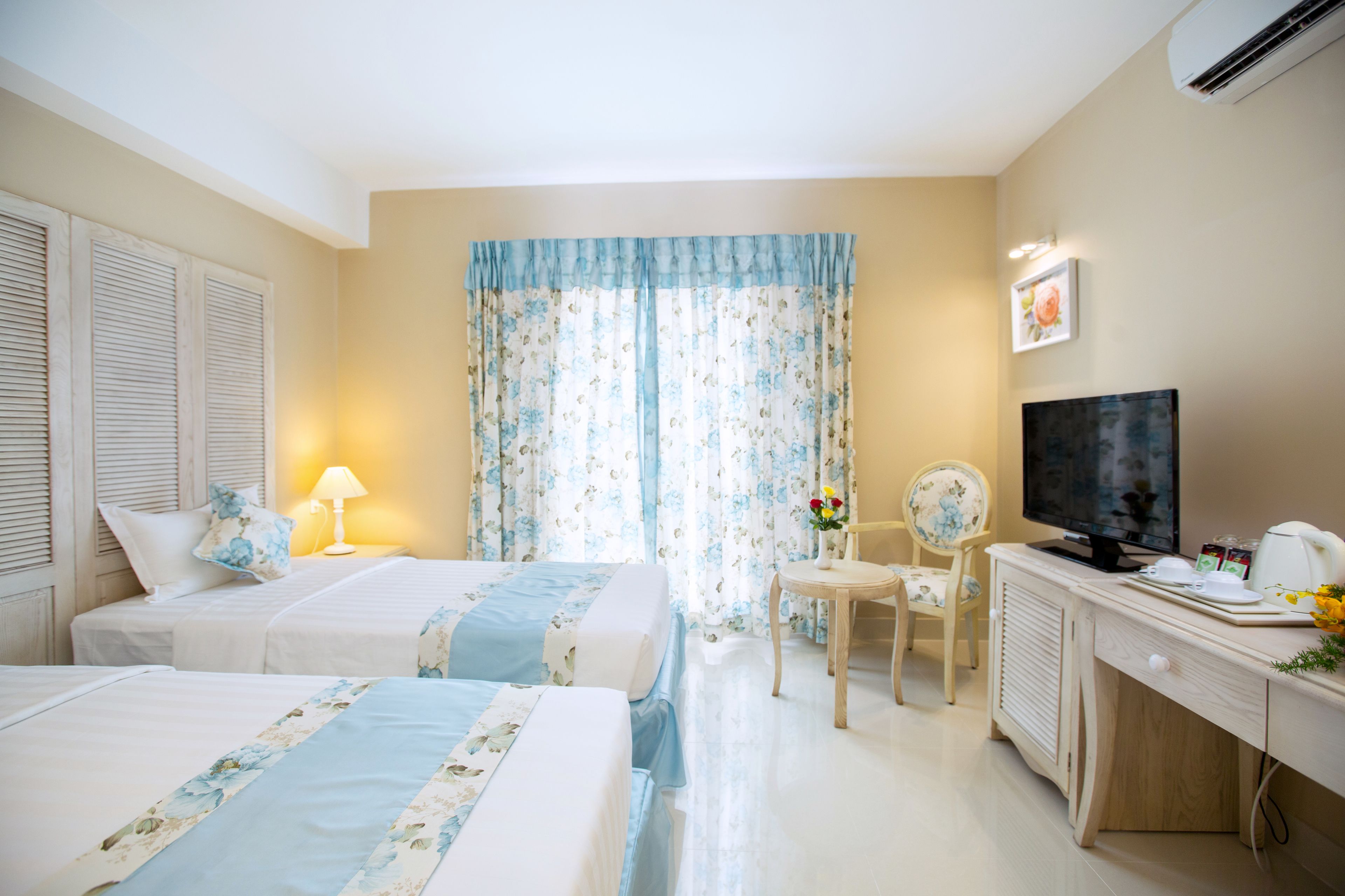 executive double or twin room | 1 bedroom, premium bedding, minibar, in-room safe