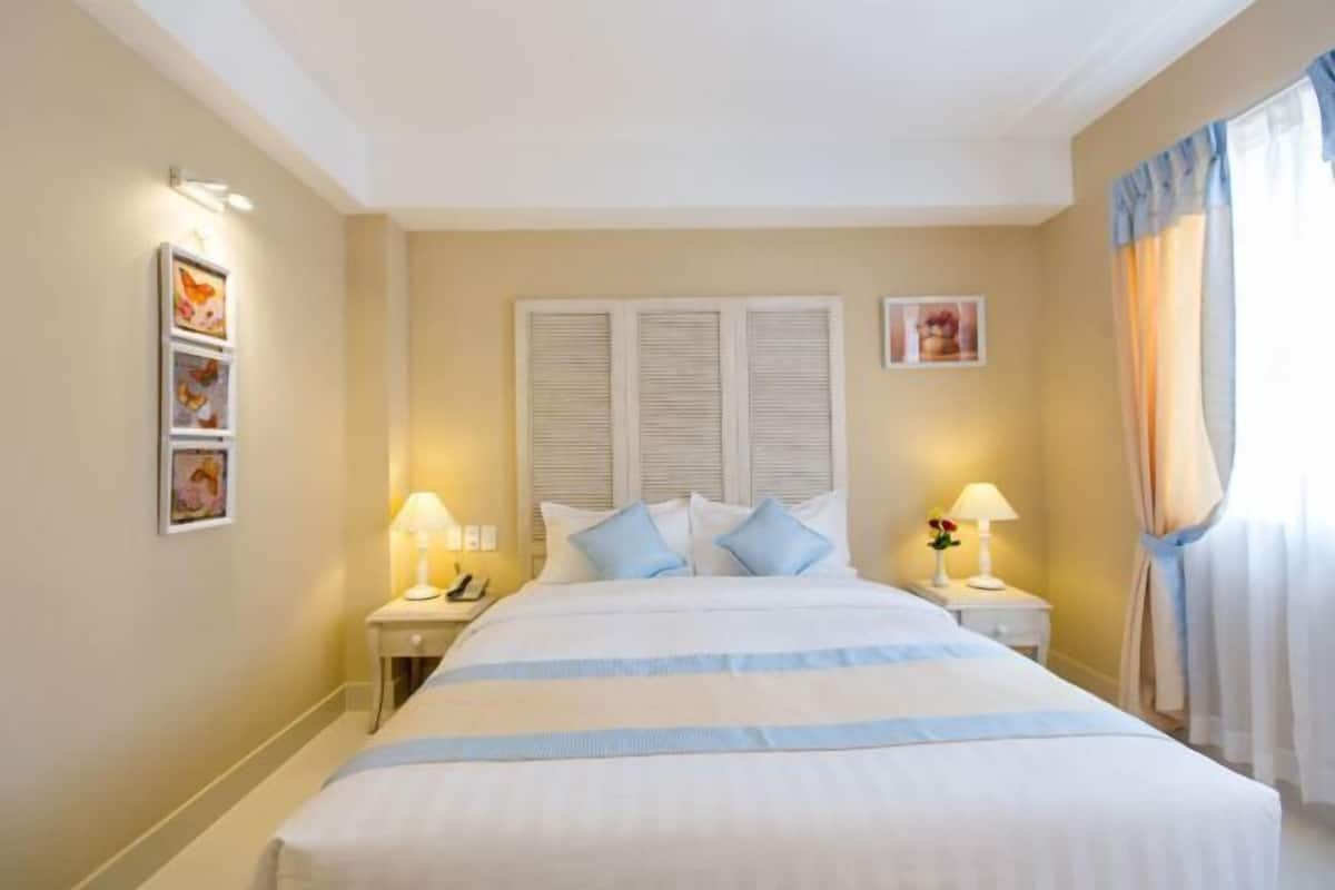 Premium bedding, minibar, in-room safe, individually decorated