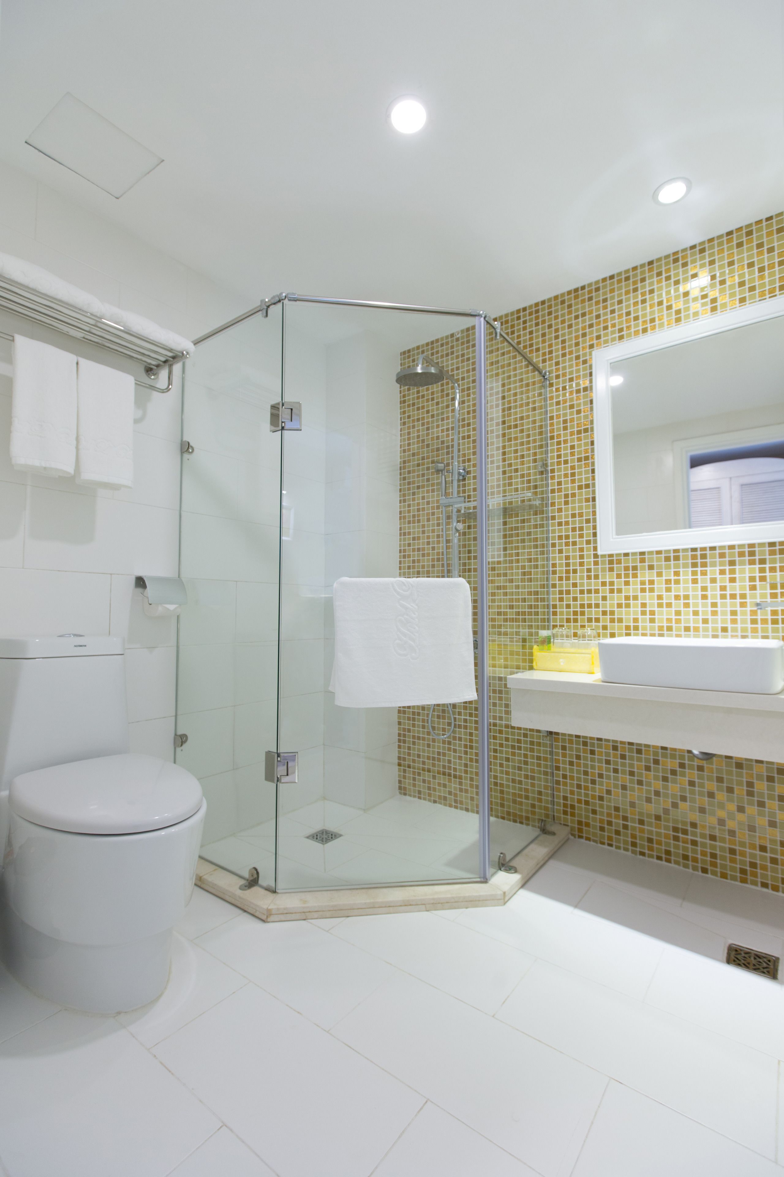 executive double or twin room | 1 bedroom, premium bedding, minibar, in-room safe