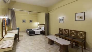 Egyptian cotton sheets, premium bedding, pillow-top beds, in-room safe