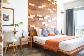 Superior Double Room, Balcony, Sea View | Minibar, desk, blackout drapes, soundproofing