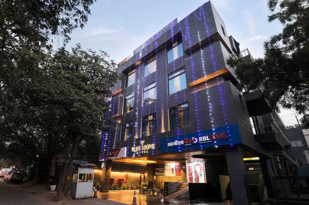 Hotel Blue Stone - Nehru Place