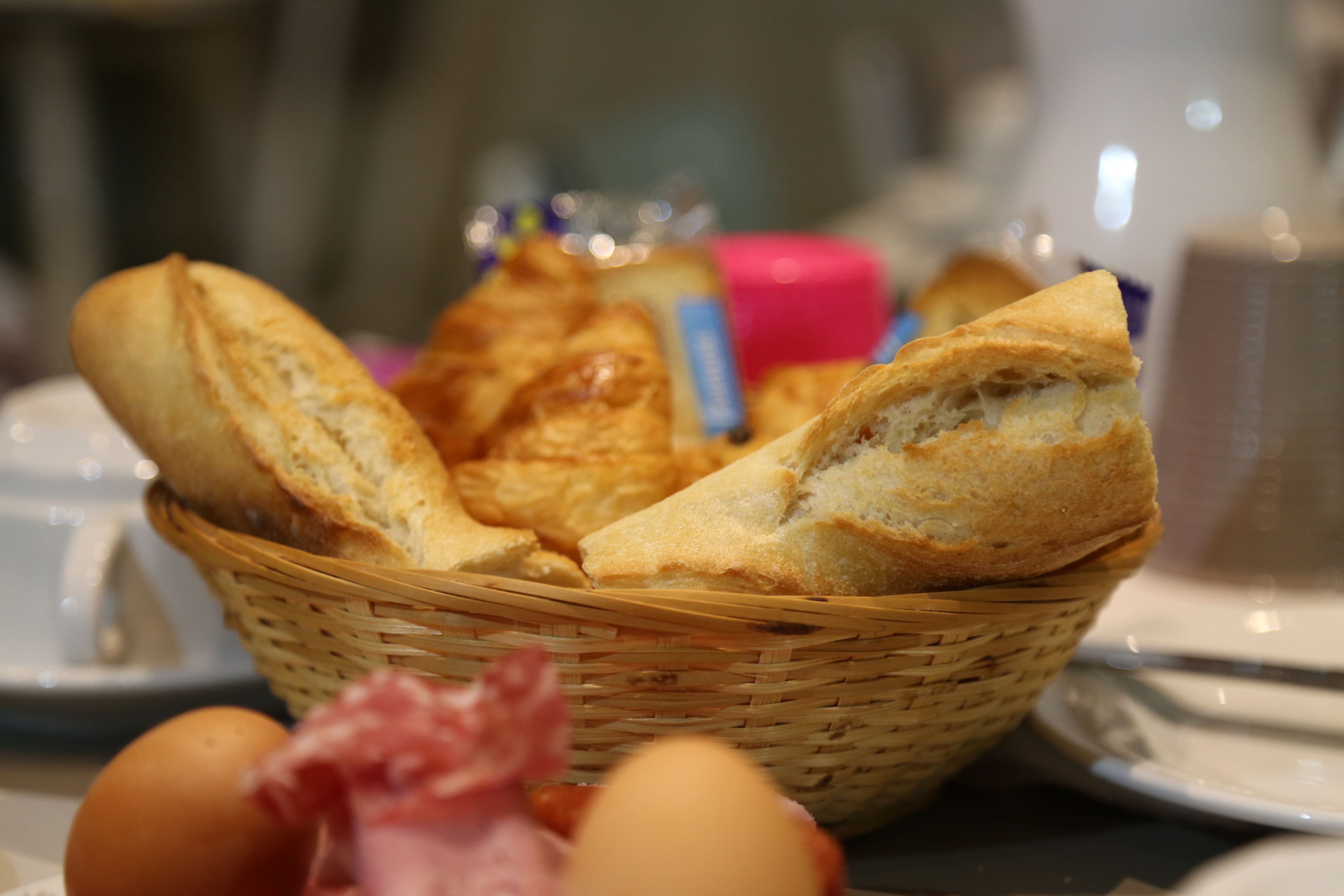 daily continental breakfast (eur 12.50 per person)