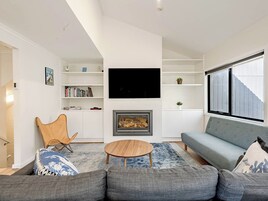 Casa Deluxe, 3 habitaciones (Loft-Style Lodge) | Zona de estar